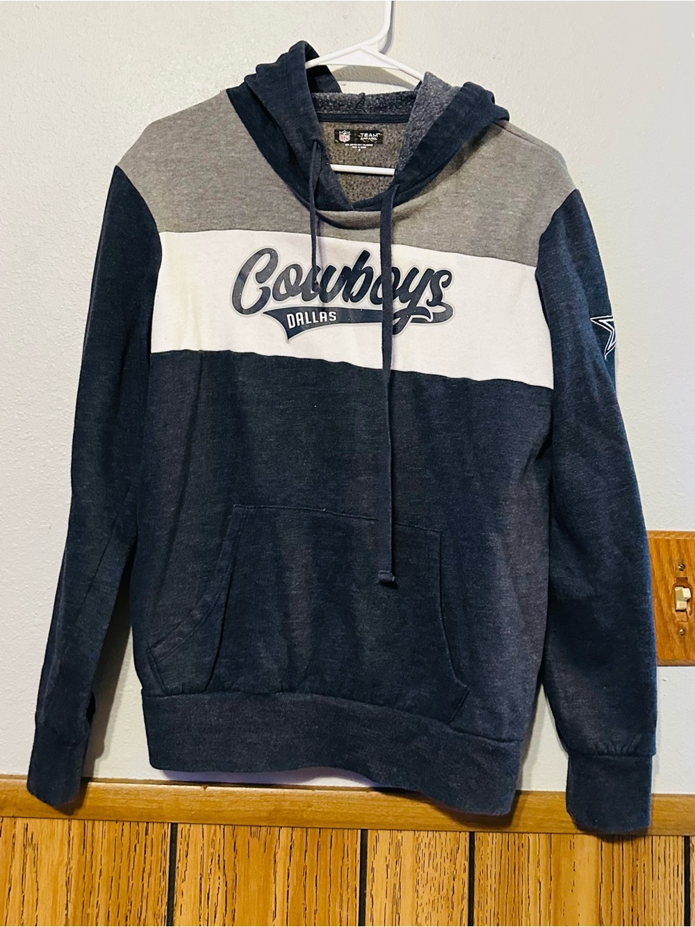 Dallas Cowboys NFL Team Apparel women Navy Pullover Hoodie size MEDIUM